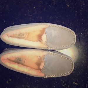 Ugg Woman’s Ansley Slippers
